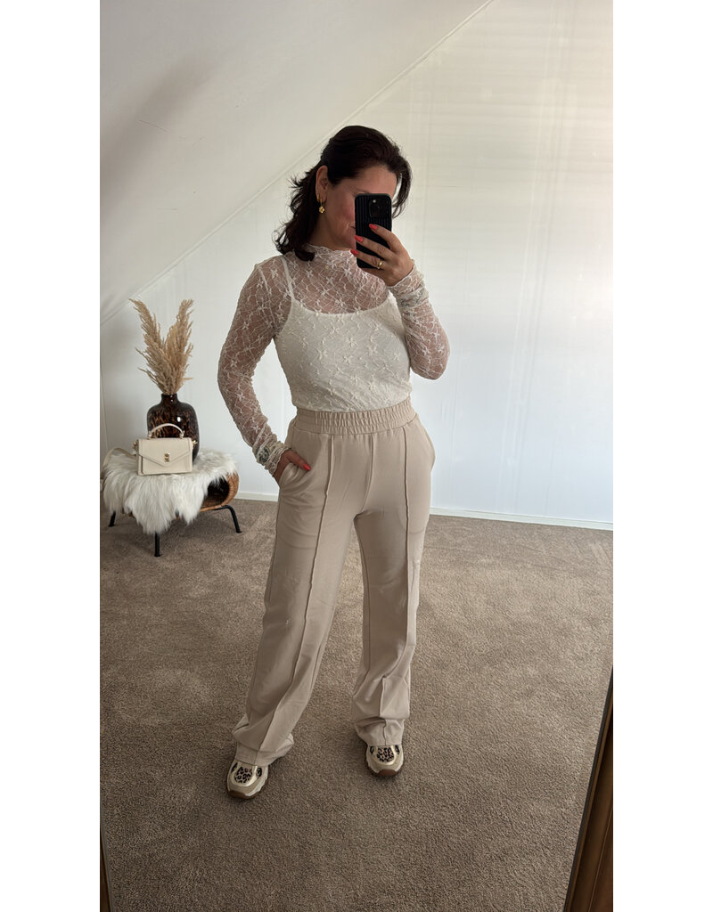 DANA FLOREA Wide Leg Jogger Ecru