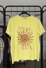 DANA FLOREA T-shirt ‘Here Comes The Sun’ Geel