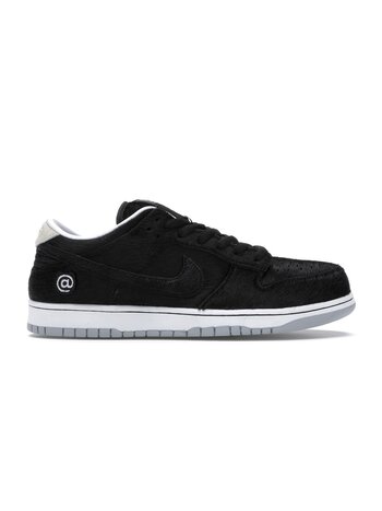 Nike SB Dunk Low Medicom
