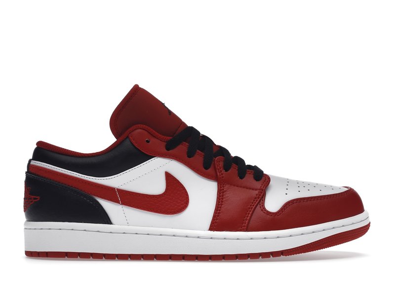 Jordan 1 Low Bulls