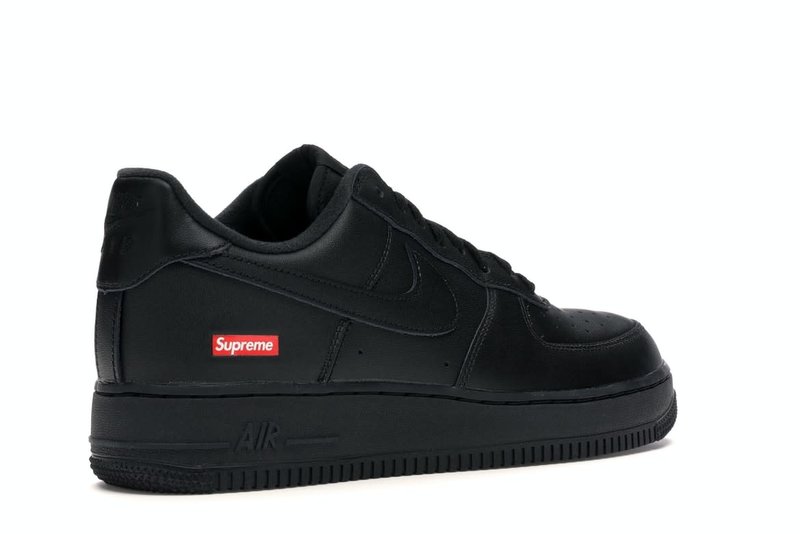 Nike Air Force 1 Supreme Black