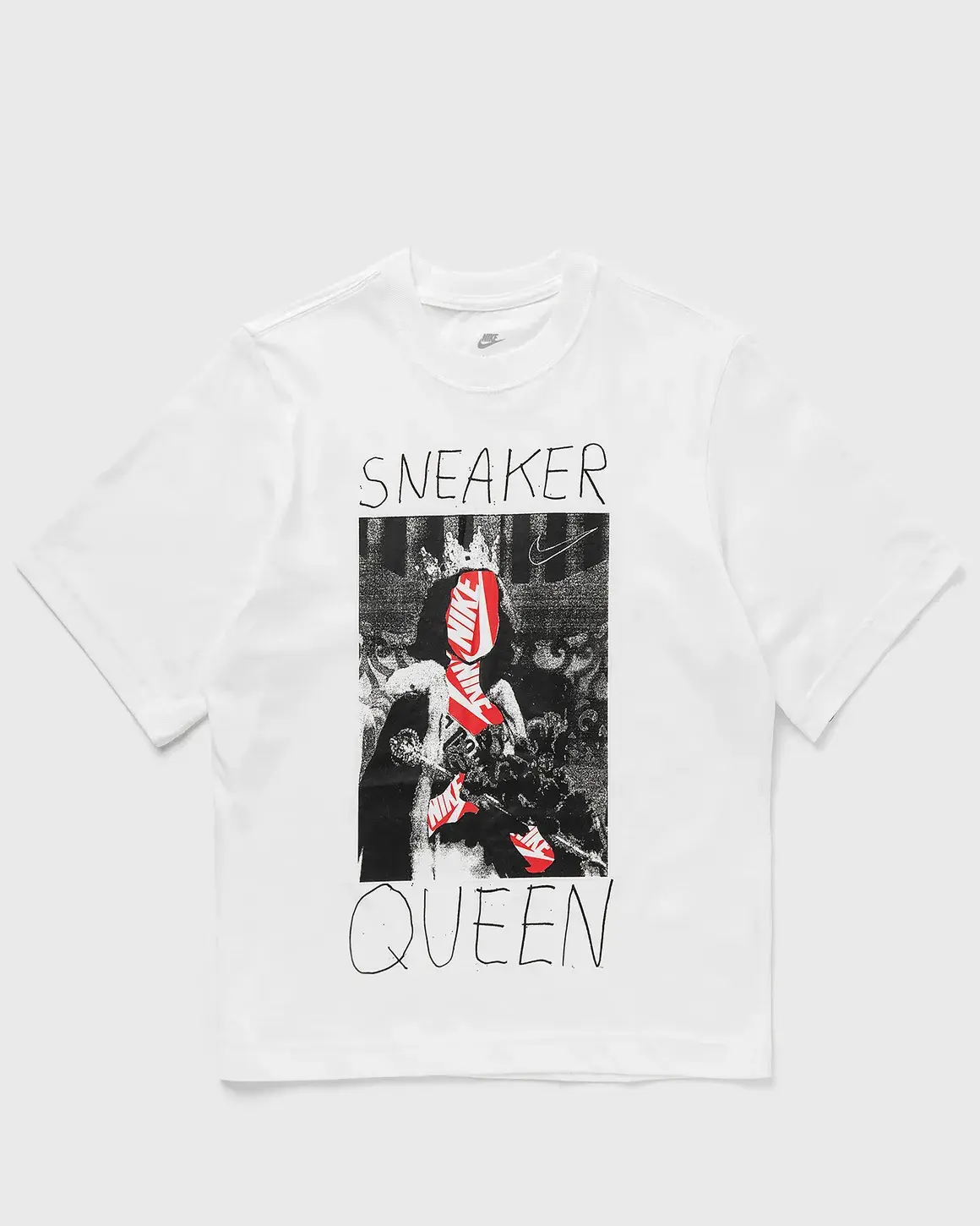 完売間近【NIKE】SNEAKER QUEEN S/S TEE Sneaker Queen Boxy Tee - Frontstreet