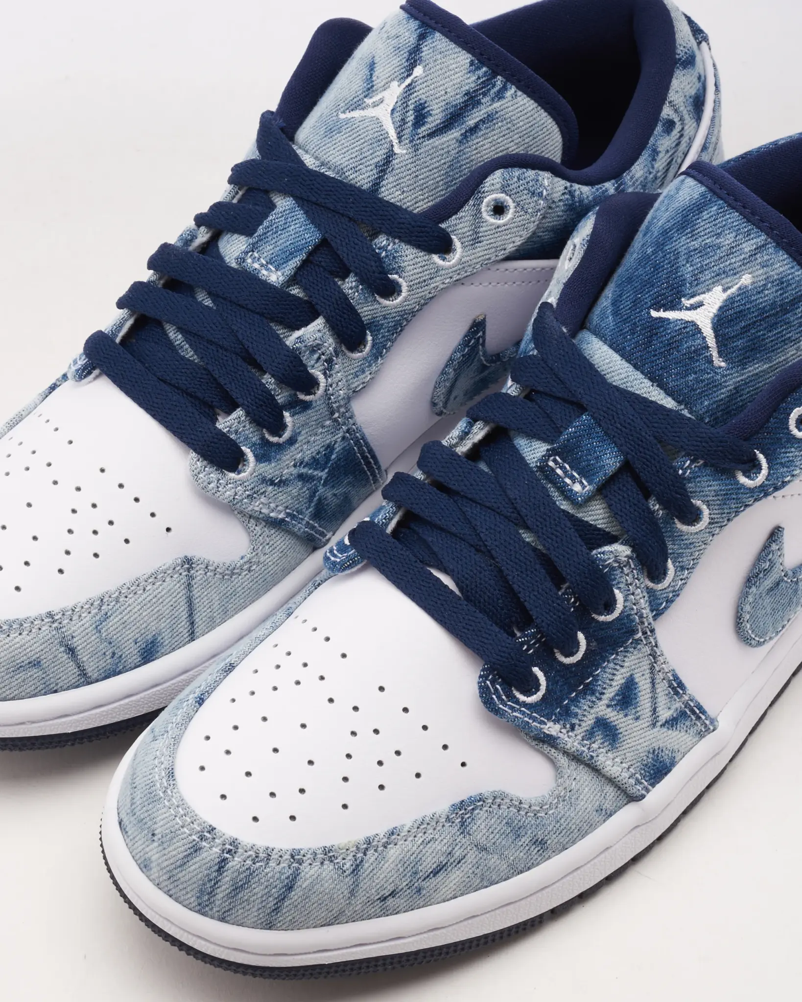 Jordan 1 Low SE Washed Denim