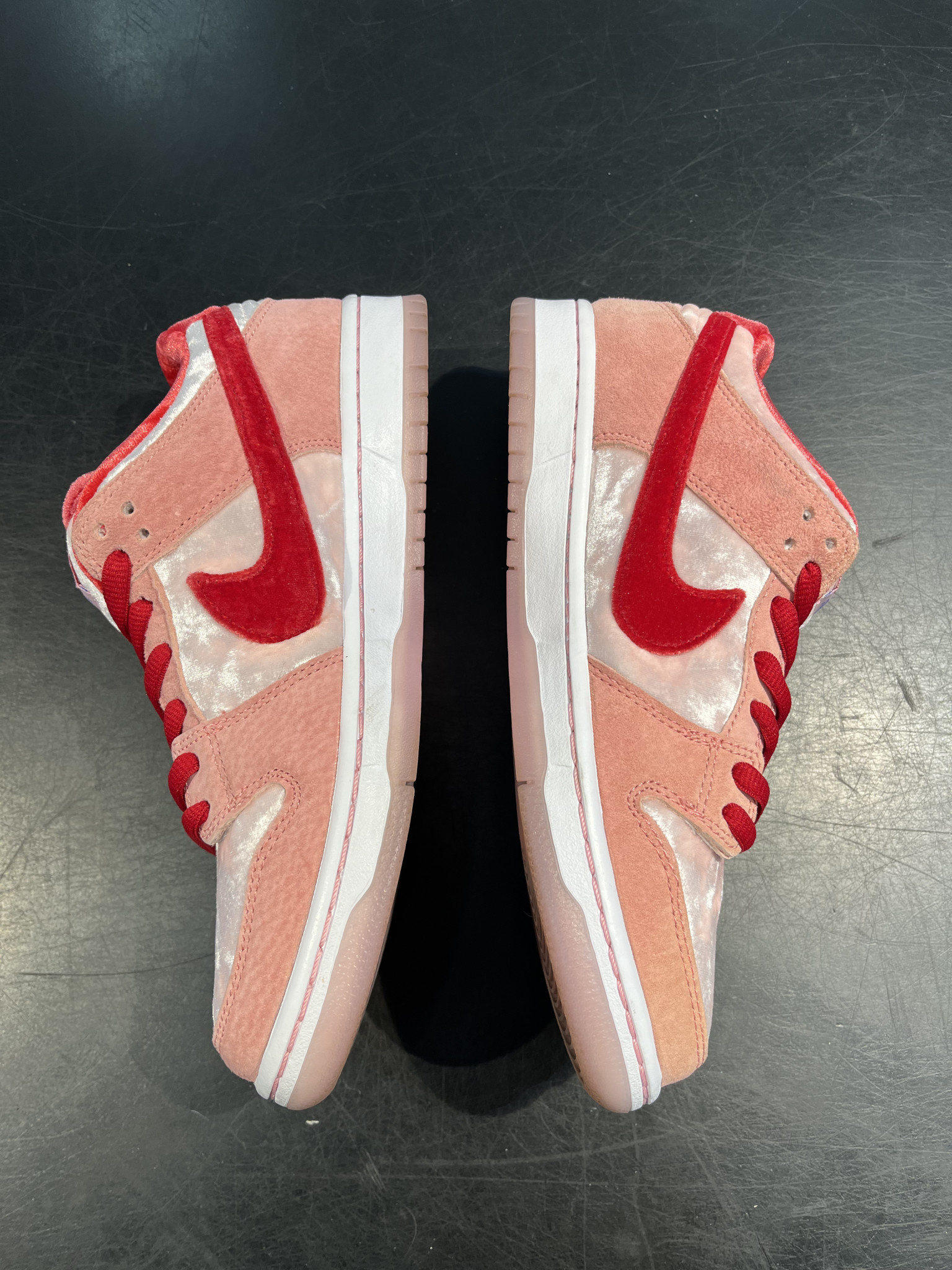 Nike SB Dunk Low StrangeLove
