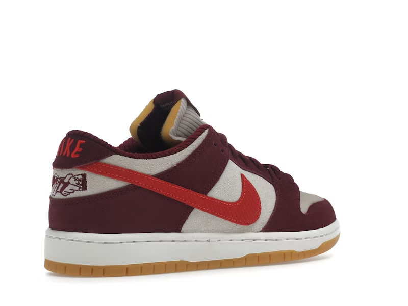 Nike SB Dunk Low Skate Like A Girl