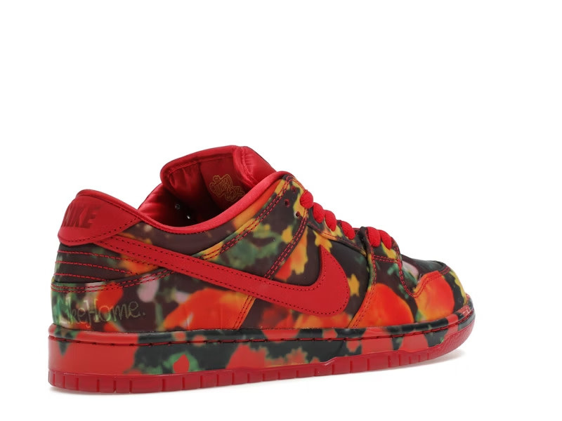 Nike SB Dunk Low The Wizard of Oz Poppy Field