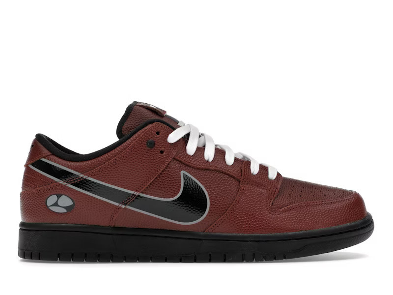 Nike SB Dunk Low Limosine Skateboards