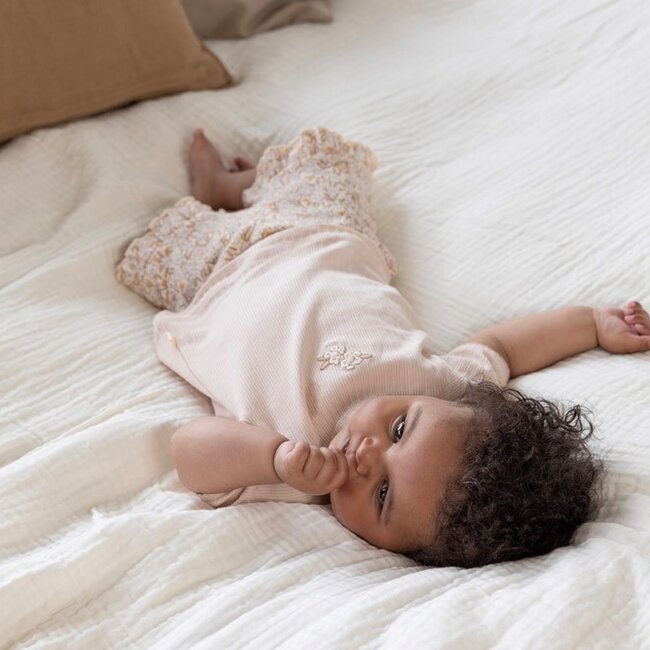 Short Aop Flower Field Creme