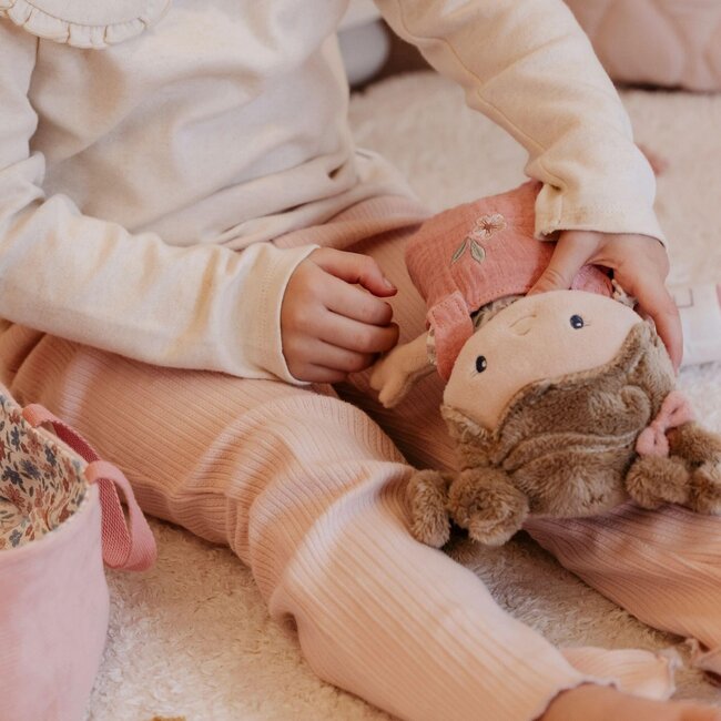 Babypop In Mandje Rosa