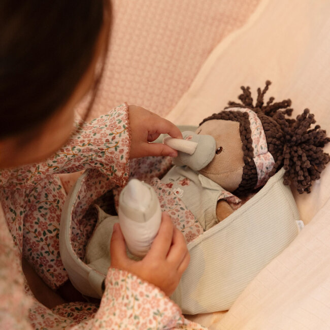 Babypop In Mandje Evi