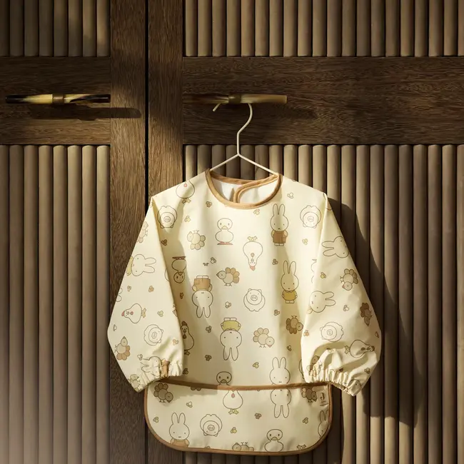 Slab Waterproof met Mouw Nijntje Family Farm