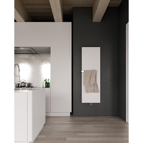 Instamat Stretta Designradiator, H 1525 x L 570 mm, 6 aansluitingen ½" Aanvoer Links, inclusief wandconsoles, standaard wit Instamat Instamat Stretta Designradiator, H 1525 x L 570 mm, 6 aansluitingen ½" Aanvoer Links, inclusief wandconsoles, standaard wit