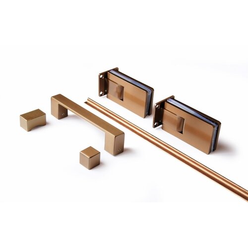 Solidline Montageset Mira Strata front - Geborsteld koper - Scharnieren en handgreep tbv profielloze deur - Geborsteld koper - Scharnieren en handgreep tbv profielloze deur Solidline Solidline Montageset Mira Strata front - Geborsteld koper - Scharnieren en handgreep tbv profielloze deur - Geborsteld koper - Scharnieren en handgreep tbv profielloze deur