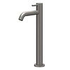 IVY Bond fonteinkraan verhoogd - model L - Geborsteld Metal Black PVD