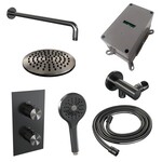 Brauer Gunmetal Carving thermostatische inbouw regendouche | Geborsteld gunmetal PVD | 20 cm | Nee | Gebogen wandarm | Ronde Handdouche Brauer Brauer Gunmetal Carving thermostatische inbouw regendouche | Geborsteld gunmetal PVD | 20 cm | Nee | Gebogen wandarm | Ronde Handdouche