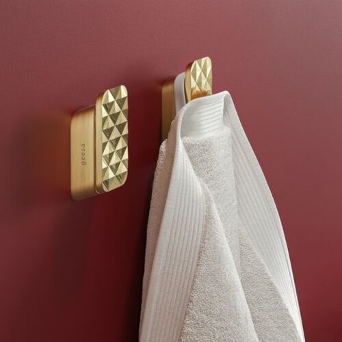 Geesa Shift handdoekhaak medium | Goud geborsteld | Diamantpatroon Geesa Geesa Shift handdoekhaak medium | Goud geborsteld | Diamantpatroon
