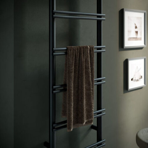 Instamat Emma Elektrische radiator | Soft Zwart | 160cm | 40cm Instamat Instamat Emma Elektrische radiator | Soft Zwart | 160cm | 40cm
