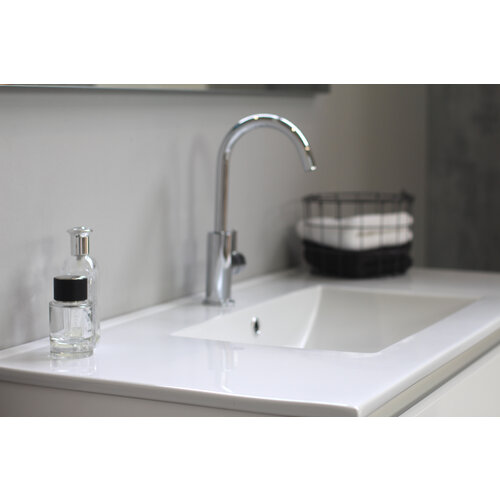 Solidline badkamermeubelset | 80cm | Keramiek | Wit | 1 | Hoogglans wit | Spiegel met LED verlichting | Geassembleerd Solidline Solidline badkamermeubelset | 80cm | Keramiek | Wit | 1 | Hoogglans wit | Spiegel met LED verlichting | Geassembleerd