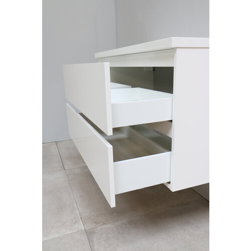 Solidline badkamermeubelset | 100cm | Keramiek | Mat zwart | 0 | Hoogglans wit | Met spiegelkast | Bouwpakket Solidline Solidline badkamermeubelset | 100cm | Keramiek | Mat zwart | 0 | Hoogglans wit | Met spiegelkast | Bouwpakket