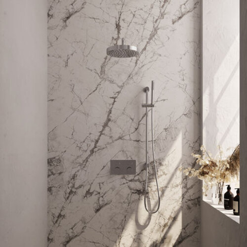 Brauer Stripe thermostatische inbouw regendouche met drukknoppen SET 32 met 25 cm douchekop en gebogen muurarm en staaf handdouche en doucheslang en geïntegreerde glijstang chroom | Chroom | Ja | Gebogen wandarm | Staafhanddouche Brauer Brauer Stripe thermostatische inbouw regendouche met drukknoppen SET 32 met 25 cm douchekop en gebogen muurarm en staaf handdouche en doucheslang en geïntegreerde glijstang chroom | Chroom | Ja | Gebogen wandarm | Staafhanddouche