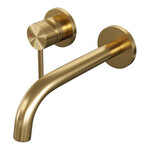 Brauer Stripe inbouw wastafelmengkraan met gebogen uitloop en rozetten model A2 goud geborsteld PVD | Geborsteld goud PVD | J-uitloop | Met rozetten | Links Brauer Brauer Stripe inbouw wastafelmengkraan met gebogen uitloop en rozetten model A2 goud geborsteld PVD | Geborsteld goud PVD | J-uitloop | Met rozetten | Links