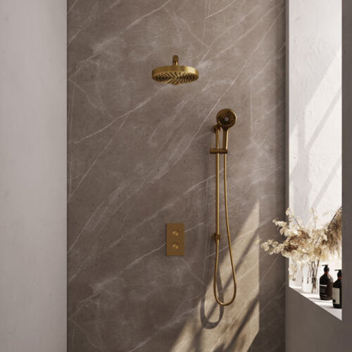 Brauer Stripe thermostatische inbouw regendouche 3-weg rechthoekig SET 22 met 25 cm douchekop en rechte muurarm en 3-standen handdouche en doucheslang en geïntegreerde glijstang goud geborsteld PVD | Geborsteld goud PVD | Ja | Rechte wandarm | 3-standen h Brauer Brauer Stripe thermostatische inbouw regendouche 3-weg rechthoekig SET 22 met 25 cm douchekop en rechte muurarm en 3-standen handdouche en doucheslang en geïntegreerde glijstang goud geborsteld PVD | Geborsteld goud PVD | Ja | Rechte wandarm | 3-standen h