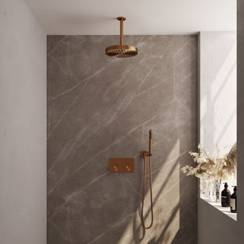 Brauer Stripe thermostatische inbouw regendouche met drukknoppen SET 27 met 25 cm douchekop en plafondarm en staaf handdouche en doucheslang en wandaansluitbocht koper geborsteld PVD | Geborsteld koper PVD | Nee | Plafondbuis | Staafhanddouche Brauer Brauer Stripe thermostatische inbouw regendouche met drukknoppen SET 27 met 25 cm douchekop en plafondarm en staaf handdouche en doucheslang en wandaansluitbocht koper geborsteld PVD | Geborsteld koper PVD | Nee | Plafondbuis | Staafhanddouche