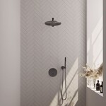 Brauer Brauer Gunmetal Carving thermostatische inbouw regendouche 3-weg rond SET 74 met 30 cm douchekop en rechte muurarm en staaf handdouche en doucheslang en wandaansluitbocht gunmetal geborsteld PVD | Geborsteld gunmetal PVD | 30cm | Nee | Rechte wandarm | St