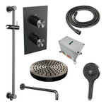 Brauer Stripe thermostatische inbouw regendouche 3-weg rechthoekig SET 23 met 25 cm douchekop en gebogen muurarm en 3-standen handdouche en doucheslang en geïntegreerde glijstang gunmetal geborsteld PVD | Geborsteld gunmetal PVD | Ja | Gebogen wandarm | 3 Brauer Brauer Stripe thermostatische inbouw regendouche 3-weg rechthoekig SET 23 met 25 cm douchekop en gebogen muurarm en 3-standen handdouche en doucheslang en geïntegreerde glijstang gunmetal geborsteld PVD | Geborsteld gunmetal PVD | Ja | Gebogen wandarm | 3