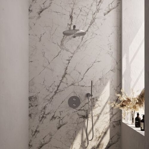 Brauer Brauer Brushed Carving thermostatische inbouw regendouche 3-weg rond SET 74 met 30 cm douchekop en rechte muurarm en staaf handdouche en doucheslang en wandaansluitbocht RVS geborsteld PVD | Geborsteld RVS PVD | 30cm | Nee | Rechte wandarm | Staafmodel