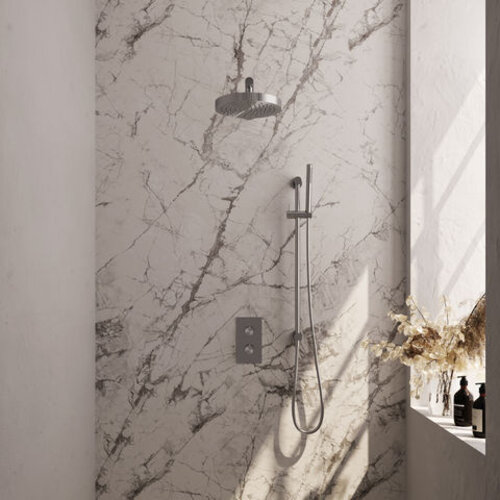 Brauer Stripe thermostatische inbouw regendouche 3-weg rechthoekig SET 19 met 25 cm douchekop en rechte muurarm en staaf handdouche en doucheslang en geïntegreerde glijstang RVS-kleurig geborsteld PVD | Geborsteld RVS | Ja | Rechte wandarm | Staafhanddouc Brauer Brauer Stripe thermostatische inbouw regendouche 3-weg rechthoekig SET 19 met 25 cm douchekop en rechte muurarm en staaf handdouche en doucheslang en geïntegreerde glijstang RVS-kleurig geborsteld PVD | Geborsteld RVS | Ja | Rechte wandarm | Staafhanddouc