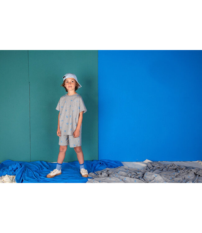 Stamp Short Grey by Nixnut