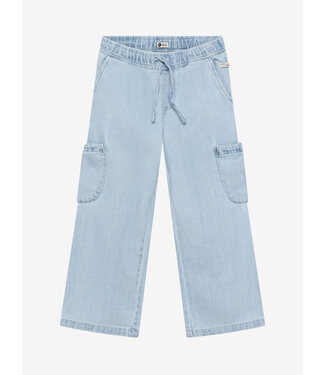 Daily7 Light weight Denim Pants  by Daily7