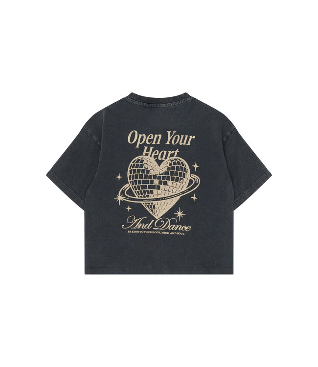 TNYabella OS S_S Tee Black Beauty by The New