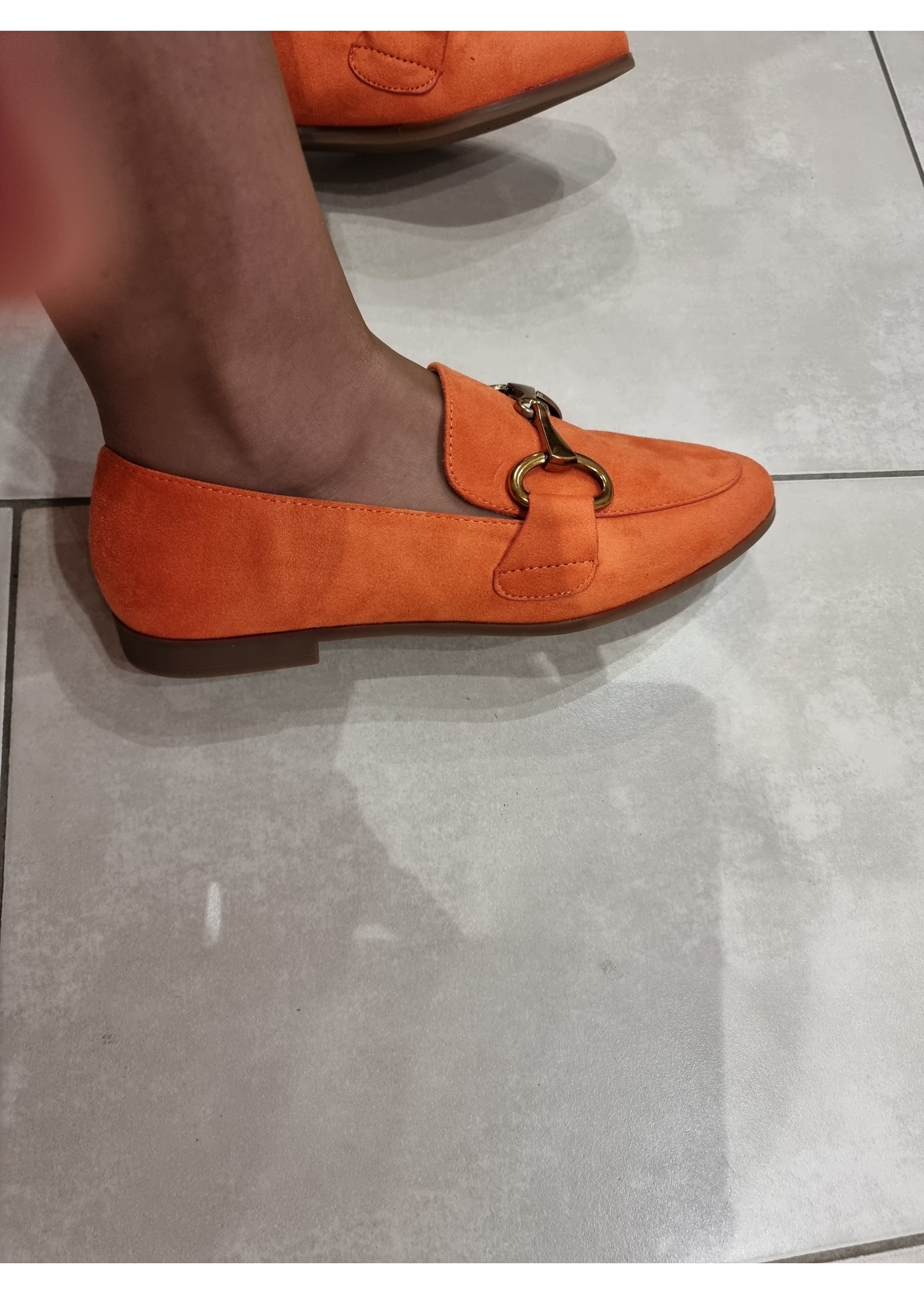 Orange Ballerina's