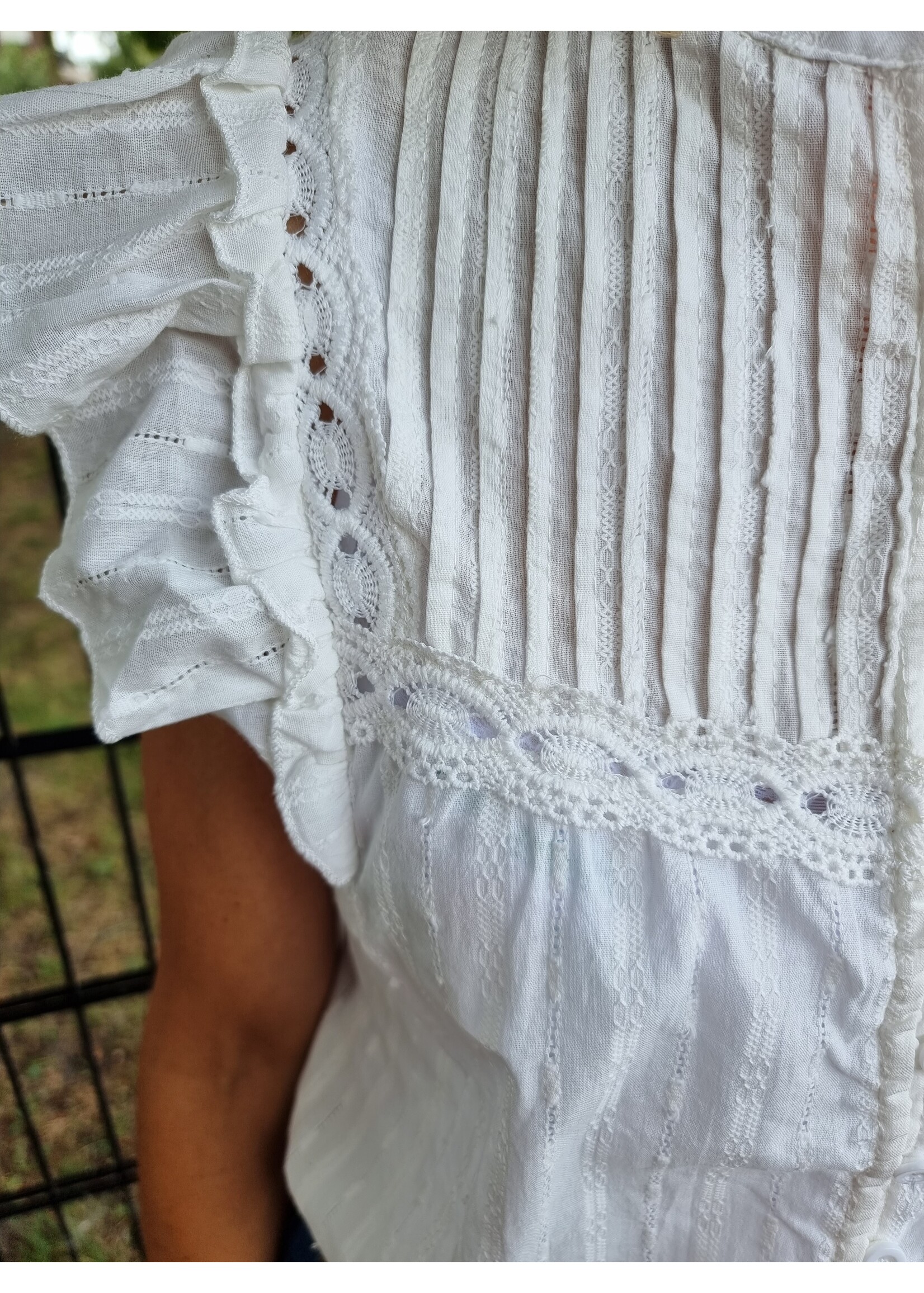 by Clara Broderie blouse mouwloos