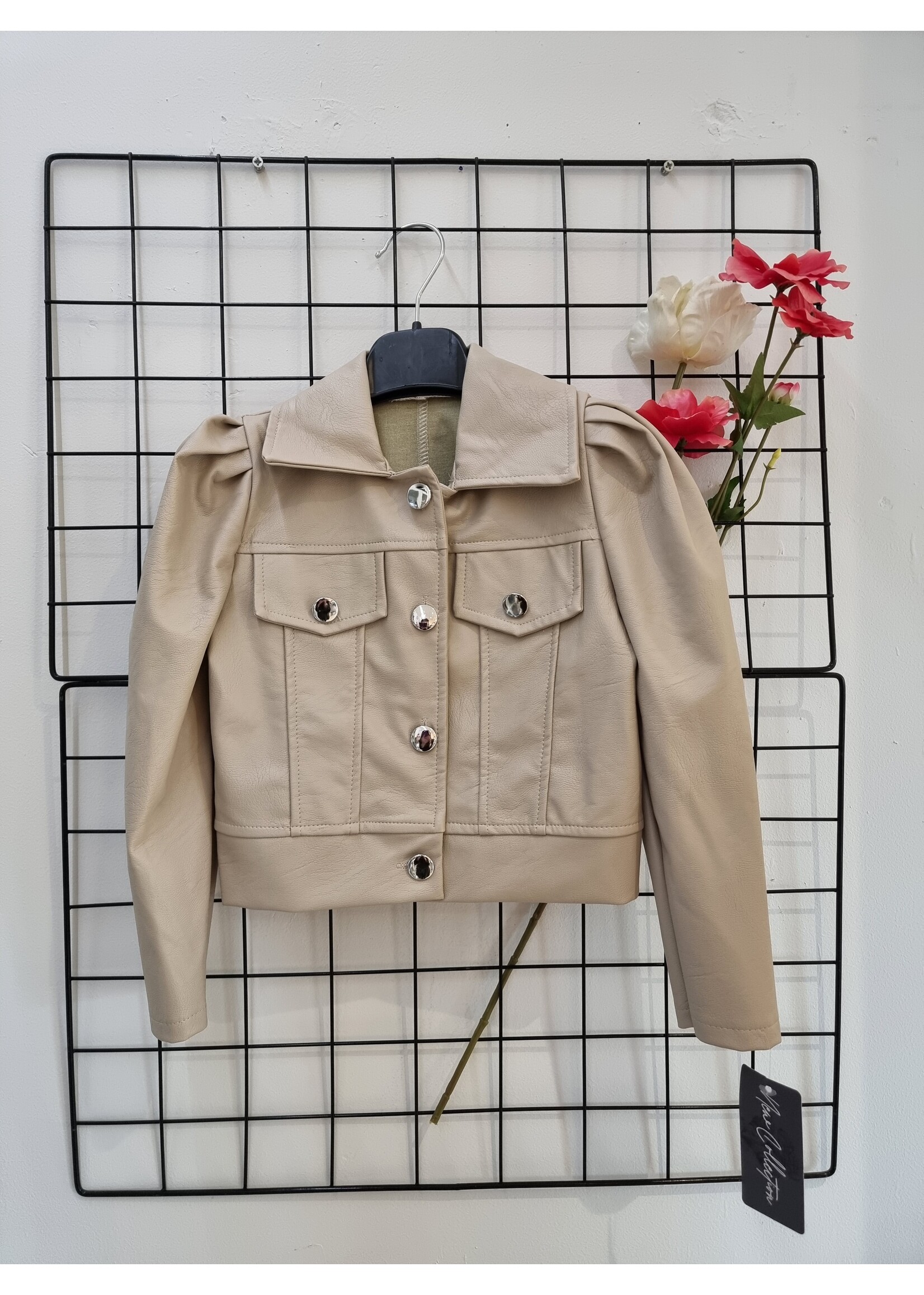 New collection Leatherlook jasje Jasmijn Beige