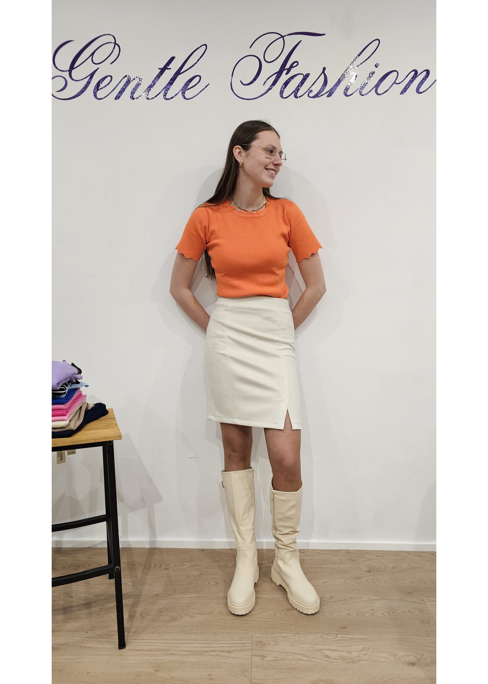 by Clara Knitwear top met schulprand Oranje