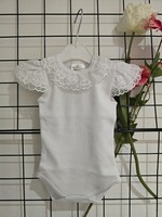 Witte body kort mouwtje met kant