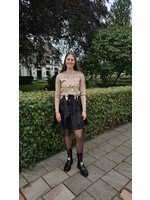 Satin skirt met brede ceintuur