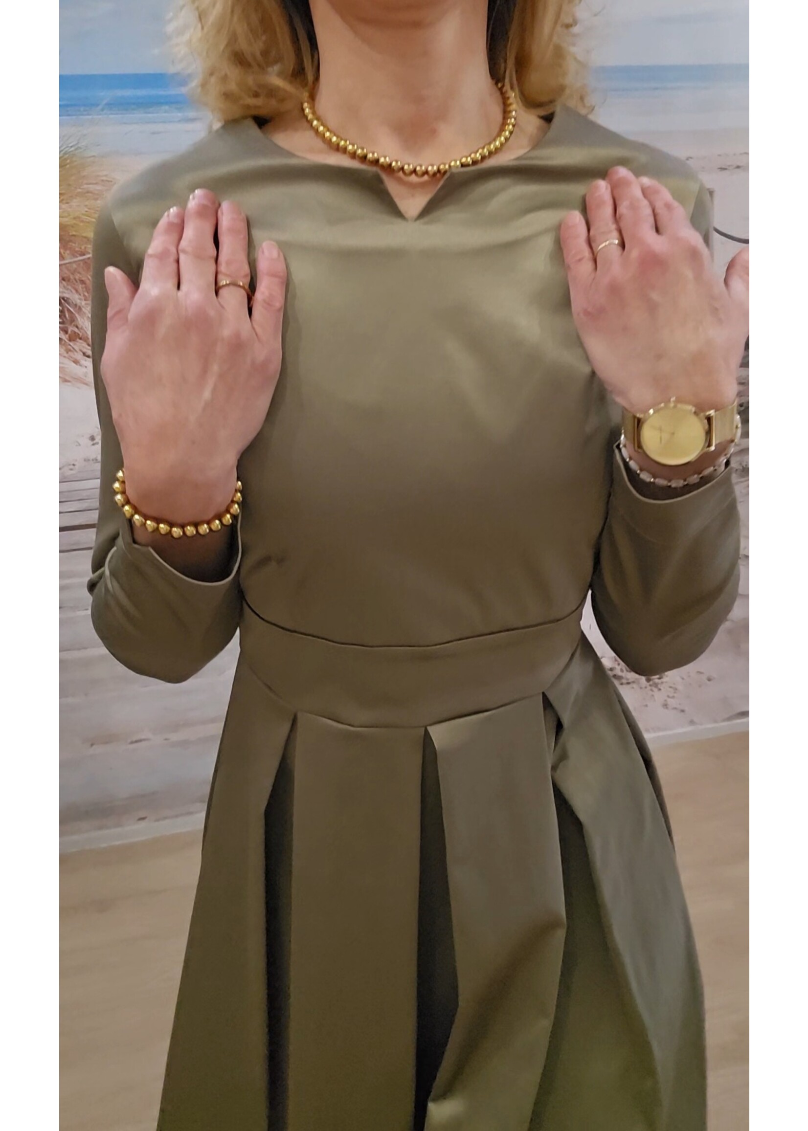 Satijnen  plooi jurk Taupe