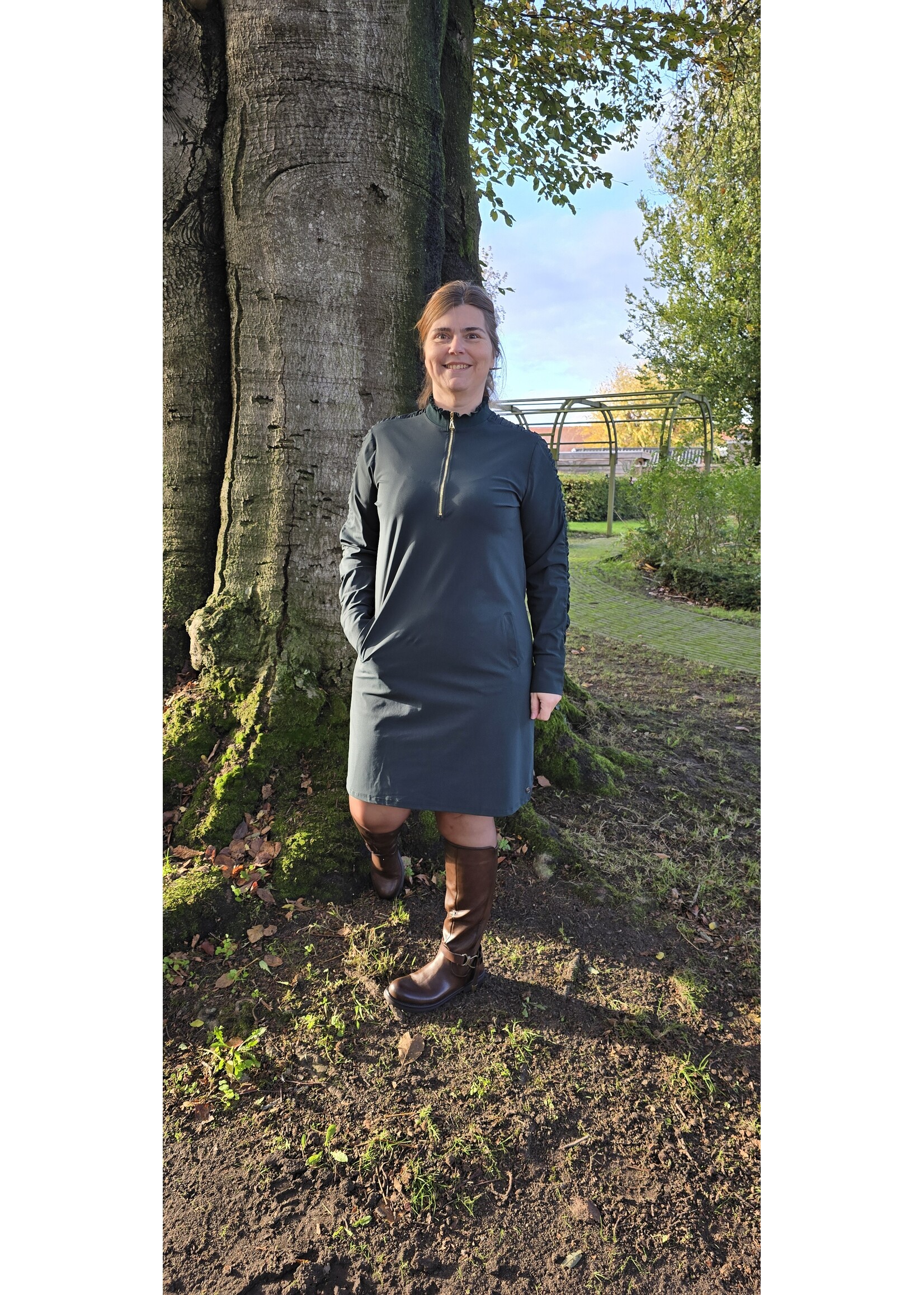 Tripple nine jurk rimpelmouwen