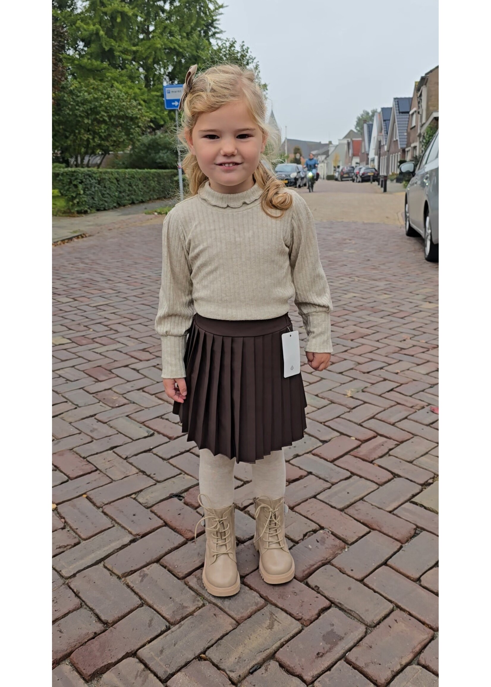 Top Eline met rond kraagje