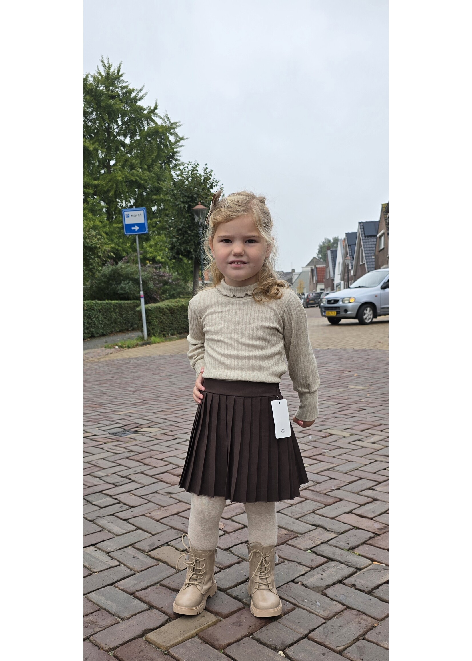 Top Eline met rond kraagje