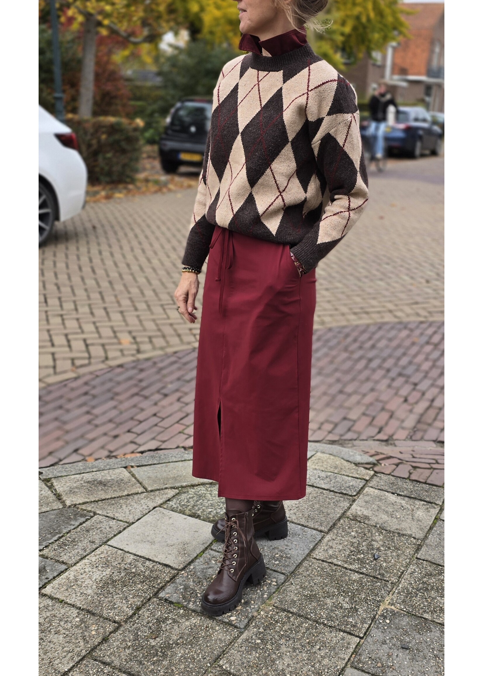 Knitted trui ruit motief