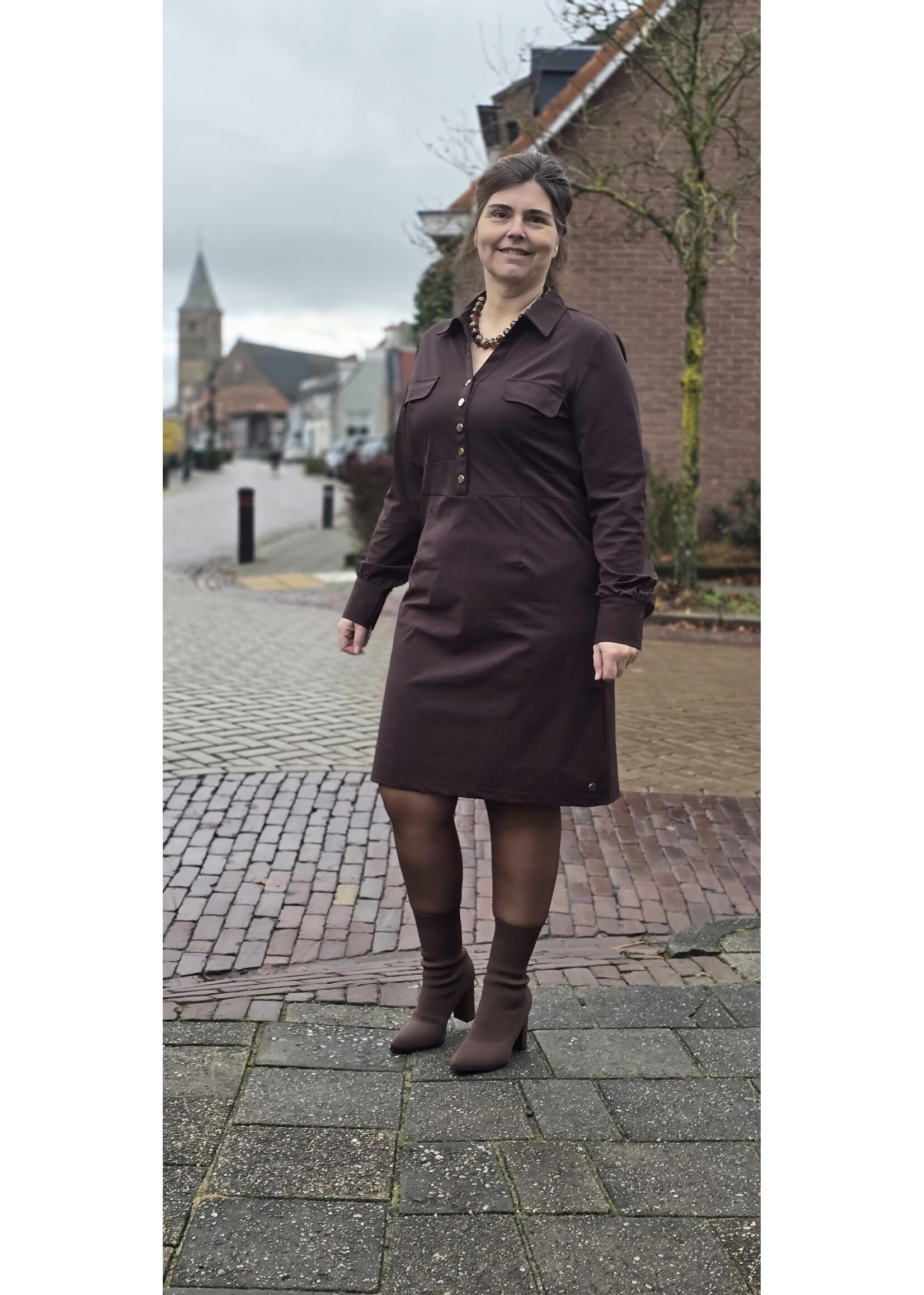 Tripple Nine  dress met knoopjes