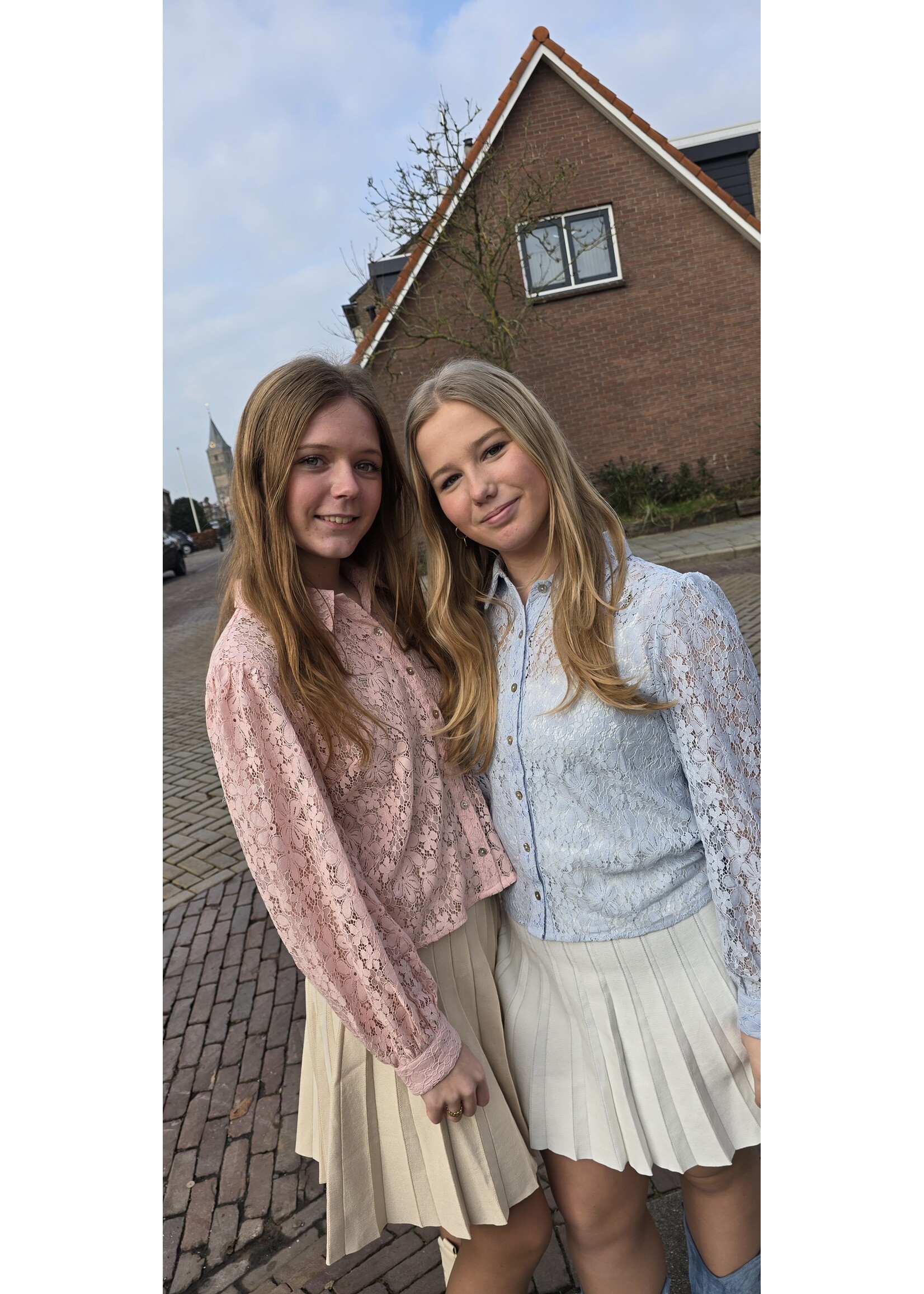 Kanten blouse twee kleuren