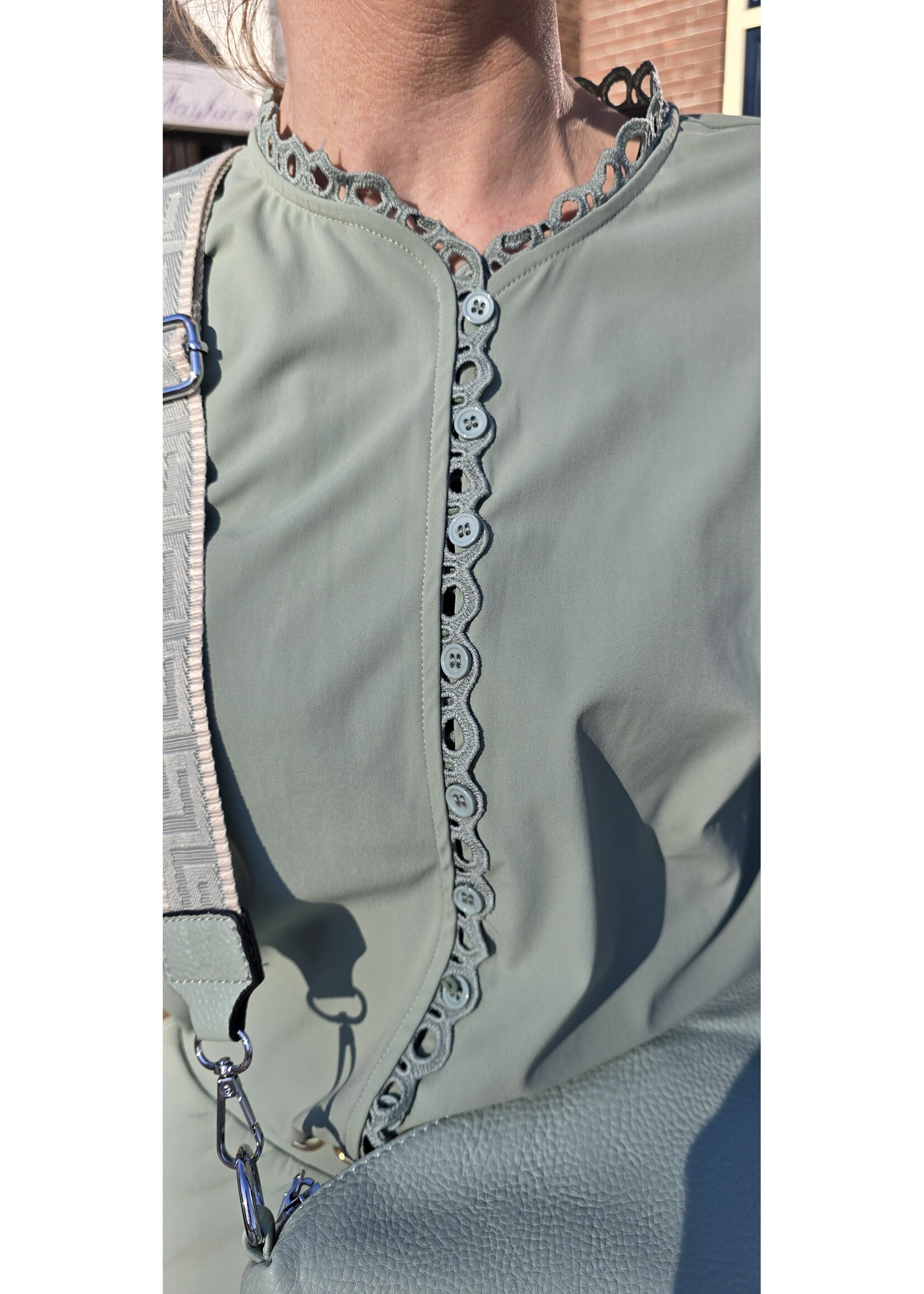 Triple Nine blouse met pofmouw