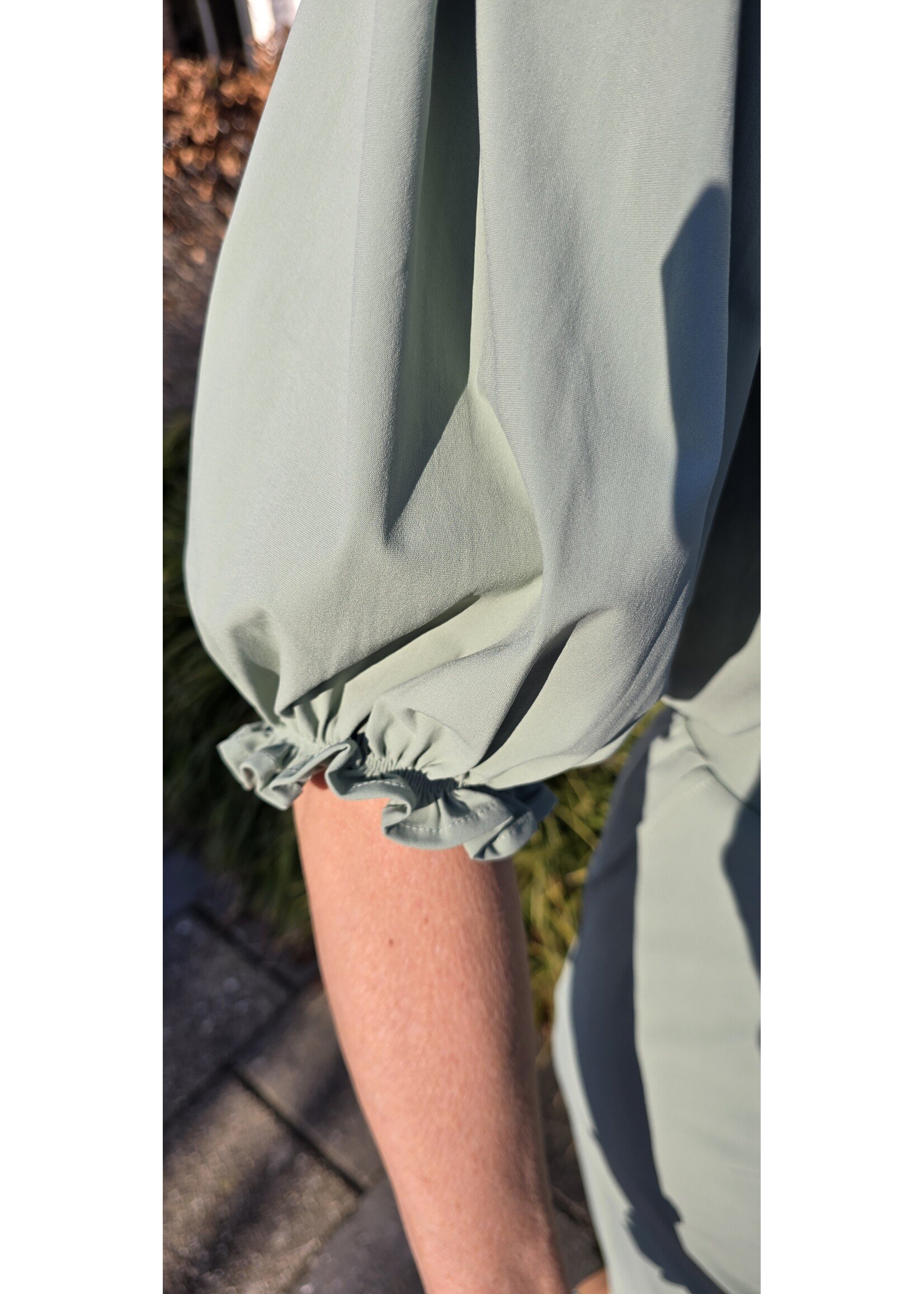 Tripple Nine blouse met pofmouw