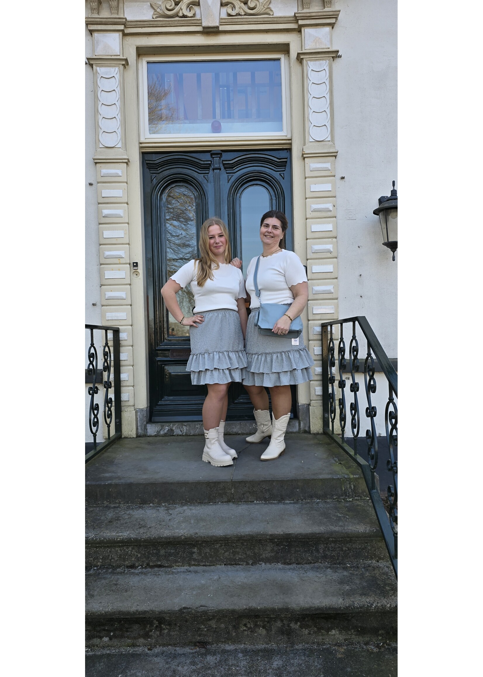 Top met schulprand Offwhite